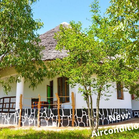 Voyage Village Lodge Mikumi Kültér fotó