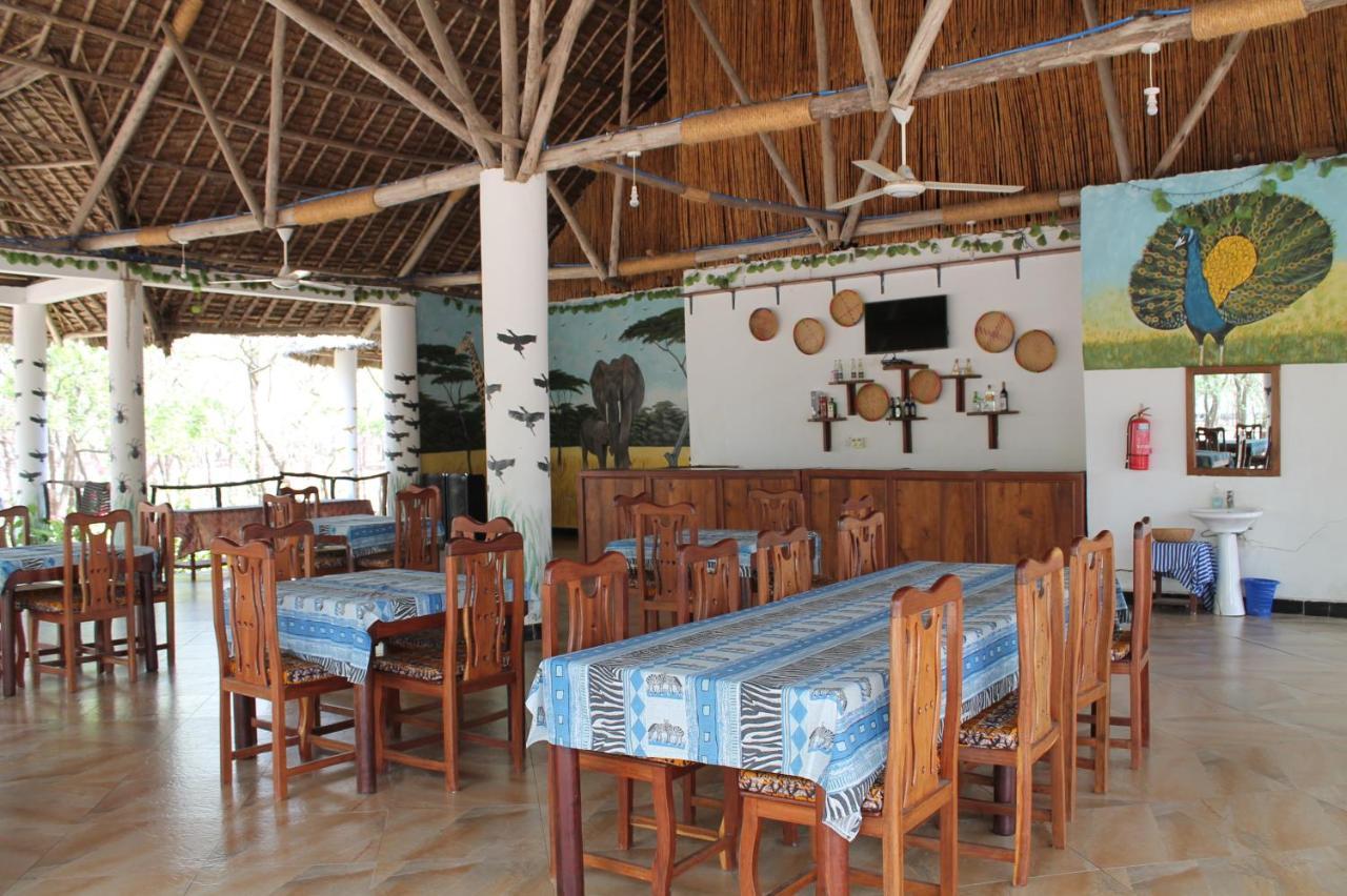 Voyage Village Lodge Mikumi Kültér fotó