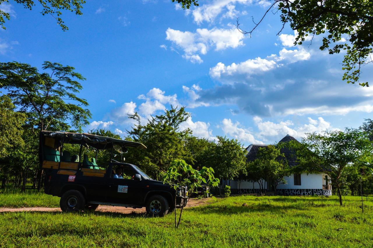Voyage Village Lodge Mikumi Kültér fotó