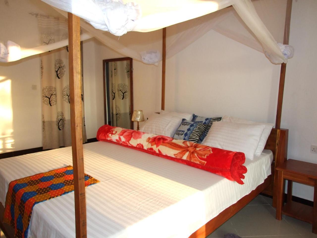 Voyage Village Lodge Mikumi Kültér fotó